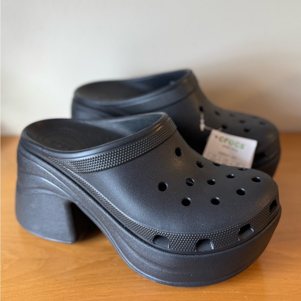 CROCS Siren Platform Black Clogs